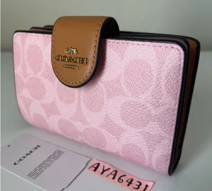 Coach Wallet thumbnail 1