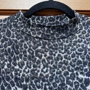 Abound Women's Leopard Animal Print Bodycon Sheath Mini Dress Sz Small Mob Wife thumbnail 4