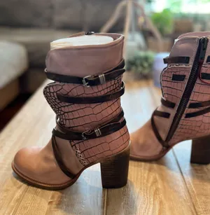 FREEBIRD by Steven NWOT Crocodile Bakers Discontinued Color booties thumbnail 9