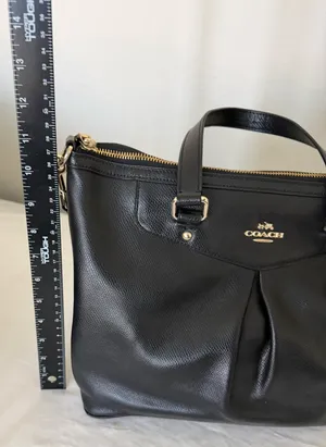 Woman’s coach bag thumbnail 4