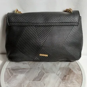 ALDO Black Textured Crossbody Bag Gold Chain Adjustable Shoulder Purse Handbag thumbnail 4
