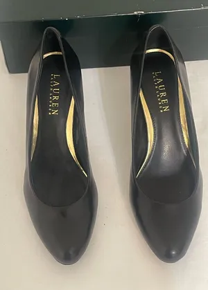 Lauren Ralph Lauren Black Leather Pointed Toe Heels thumbnail 1