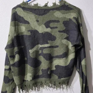 Full Circle Trends Camo Distressed Knit Sweater L‎ Fits S/M Y2K Fringe Crop thumbnail 2