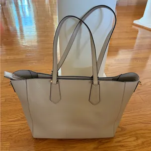 MICHAEL Michael Kors Kimberly Large Beige Tote and Mini Detachable Wallet thumbnail 5