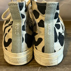 Cow Print Converse High-Top Unisex  thumbnail 5