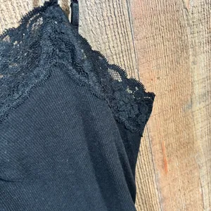 Worthington XL Black Ribbed Lace Trim Cami Tank Top Stretch Soft Girl Layering thumbnail 3