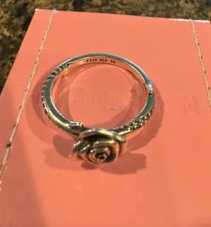 Pandora rose in bloom ring thumbnail 4