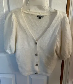 Wild Fable Short Sleeve Sweater thumbnail 1