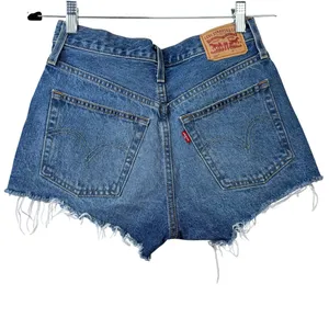 Levi's Medium Wash Button Fly Distressed Mid-Rise Cut-Off Denim Jean Shorts thumbnail 5