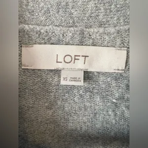Loft Collection Grey Long Double pocket Button Front Cardigan Sweater size XS thumbnail 2