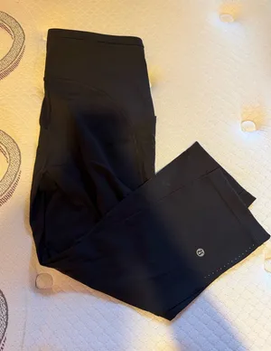 Lululemon Swift Speed High-Rise Crop 21" thumbnail 1