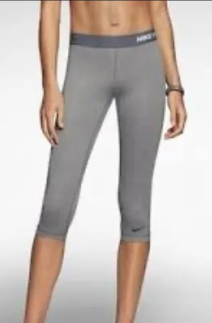 Nike Pro Women’s‎ Gray Cropped Legging Size XL thumbnail 1