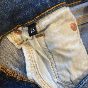 7 for all mankind’s skinny jeans thumbnail 5