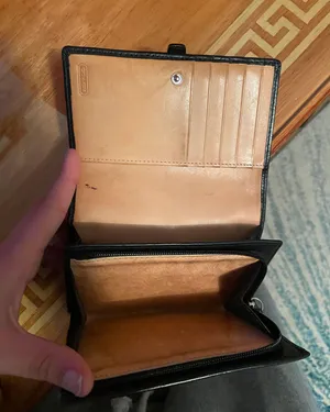 Wallet thumbnail 4