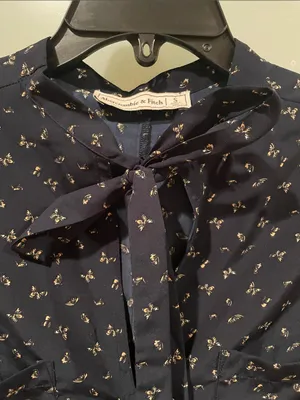 Abercrombie & Fitch Navy Floral Tie-Neck Blouse thumbnail 3