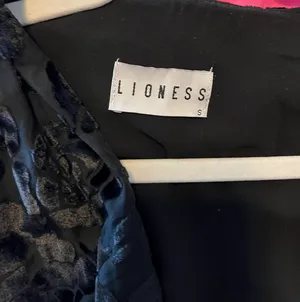 Princess Polly Lioness Black Dress thumbnail 4