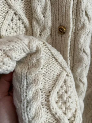 Sweater thumbnail 4