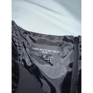 Jones‎ New York Dress Black Satin Trim Ruffle Hem Cocktail Dress Petite 8P thumbnail 4
