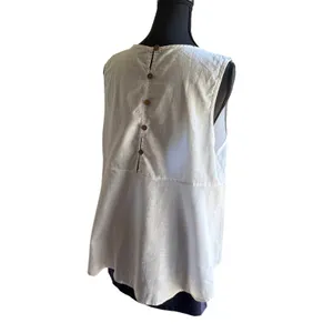 White Linen Blend Sleeveless Tank Top Wooden Button Back High Low Hem Size Large thumbnail 4