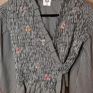 Tach Cedrina Gingham Embroidered Smocked Wrap Blouse Black White‎ Size Small thumbnail 4