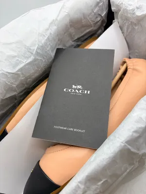 Coach Bonnie Leather Ballet Flats 8.5B Nude Pink Black Cap Toe Quiet Luxury Preppy thumbnail 2