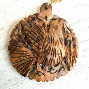 Vintage Hand Carved Wood Bird Pendant Necklace thumbnail 5