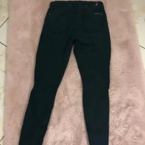 7 for all mankind forest green skinny cropped jean thumbnail 6