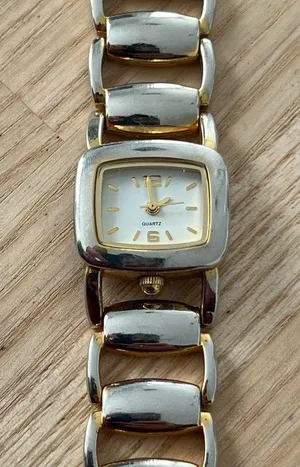 Fashion Watch Unbranded Gold thumbnail 2