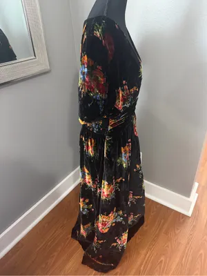 NWT Anthropologie Katerina Button Front Velvet Floral Whimsygoth Maxi Dress Med thumbnail 6