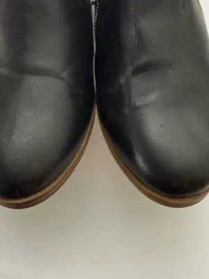 American Eagle Women's Black Leather Side-Zip Low Profile Ankle Shoes 8.5 thumbnail 7