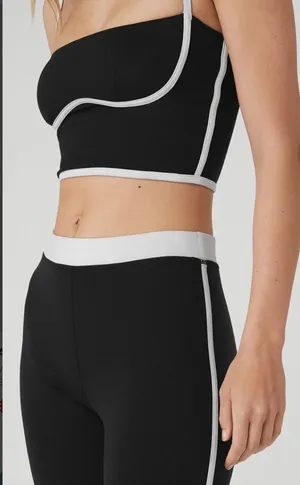 Alo Yoga Set Airlift Bra Leggings thumbnail 1