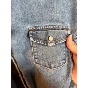 Levi Strauss Signature Button Up Shirt Women's Size XL Blue Denim Long Sleeves thumbnail 5