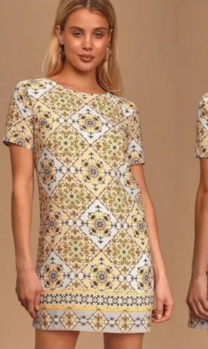 Lulu’s Dandelion Medallion Floral Shift Dress Yellow Artsy Size Small thumbnail 1