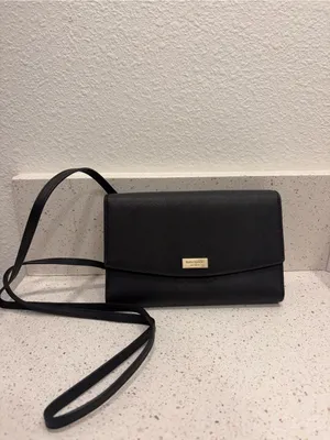 Kate Spade Black Crossbody Purse EUC Gold Accents Zip Closure Small Bag Saffiano thumbnail 2