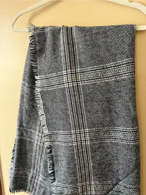 Gray Plaid Fringe Blanket Scarf thumbnail 7