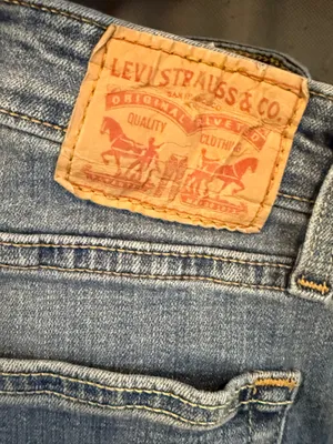 Levi's 725 high rise bootcut jeans in blue, size 29 #bootcut #highrise thumbnail 6