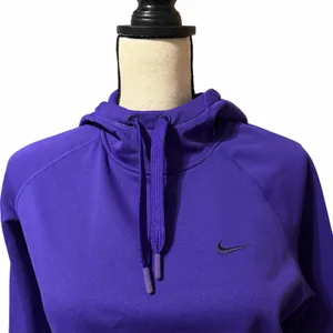 Nike Therma-Fit Womens Purple Drawstring Fingerholes Funnel Hoodie Sz S Athletic thumbnail 1