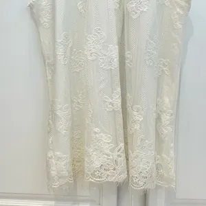 Eve And Maddie Sleeveless Lace Blouse Womens M Mock Neck Lined Ivory White thumbnail 3