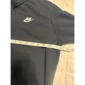 Nike Quarter Zip Sweatshirt Women's Size Medium Black Athleisure Active Cropped thumbnail 7