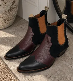 Coach 1941 Bandit Chelsea Ankle Boots Black Oxblood Leather Size 5 NIB thumbnail 1