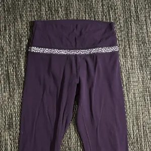Lululemon Legging Align Pant Nulu Miss Mosaic Lilac Deep Zinfandel Size 6 thumbnail 2