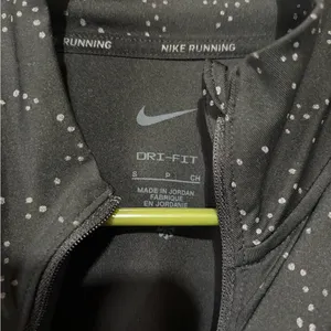Nike long sleeve thumbnail 2