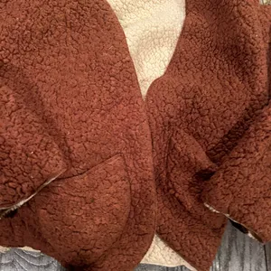American Eagle Outfitters Rust and Cream Teddy Jacket thumbnail 2