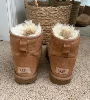UGG Boots thumbnail 2