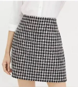 LOFT Black and White Houndstooth Mini Skirt thumbnail 1