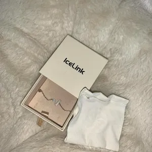 Icelink Inital Letter Bracelet "H" thumbnail 2