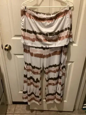 Two-Piece Strapless Tie-Dye Lounge Set in White, Olive & Dusty Rose thumbnail 3