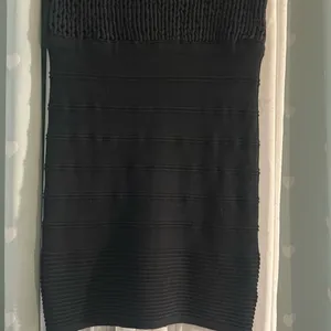 PetroZillia Size M Black Dress thumbnail 3