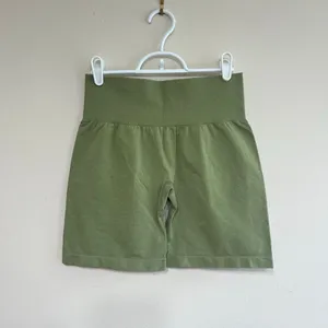 NVGTN Green Pro Seamless Shorts High Rise Medium Women thumbnail 2