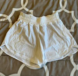 Lululemon Shorts thumbnail 3